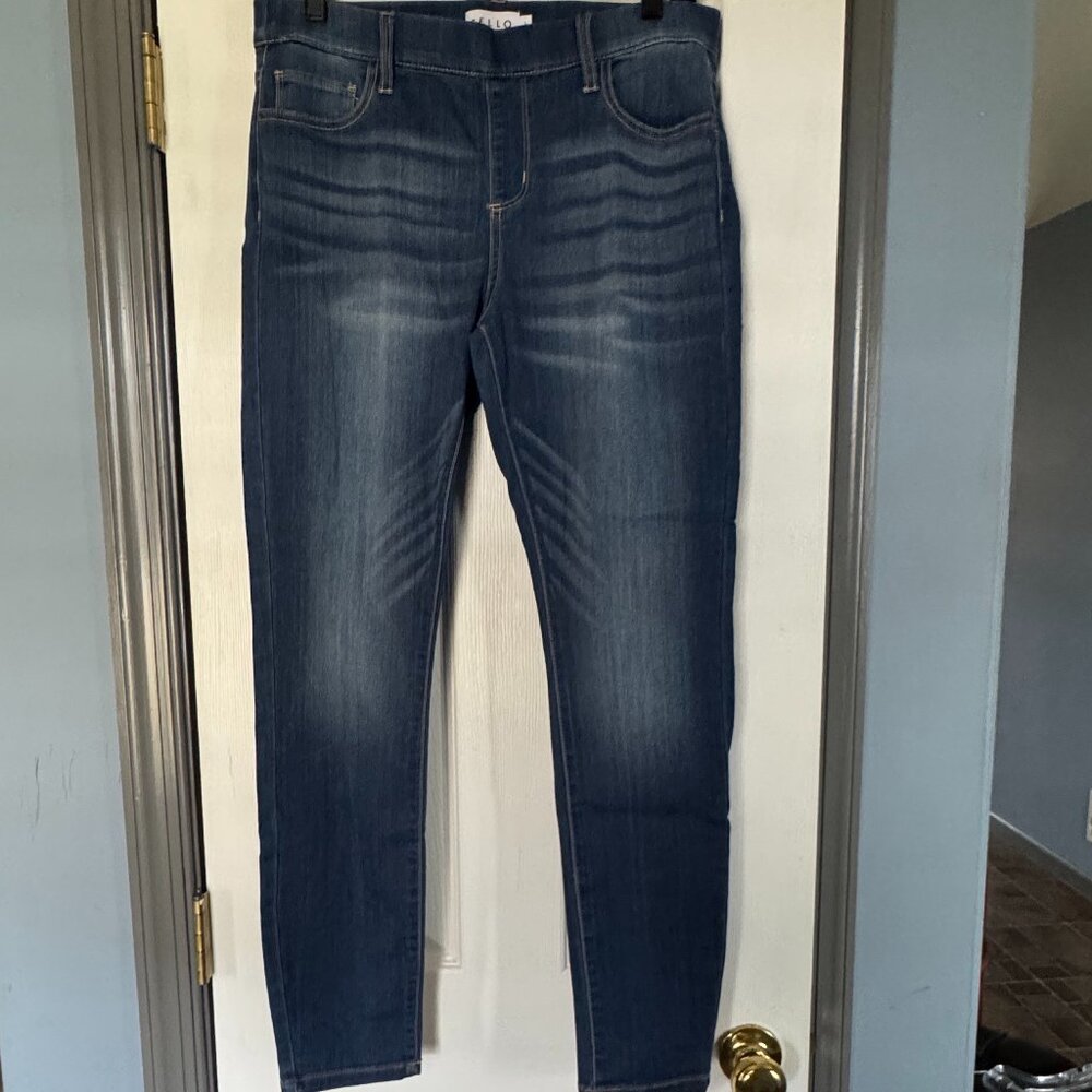 Cello Size L Mid-Rise Pull-On Skinny Jeans Jeggings 5 Pocket Lots Of Stretch